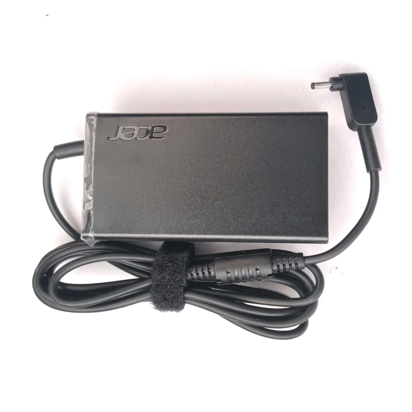 Acer Aspire Charger 45W 1.1mm - image 2
